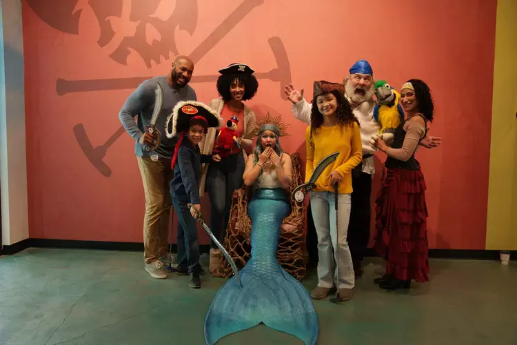 sky pirates mini golf pigeon forge